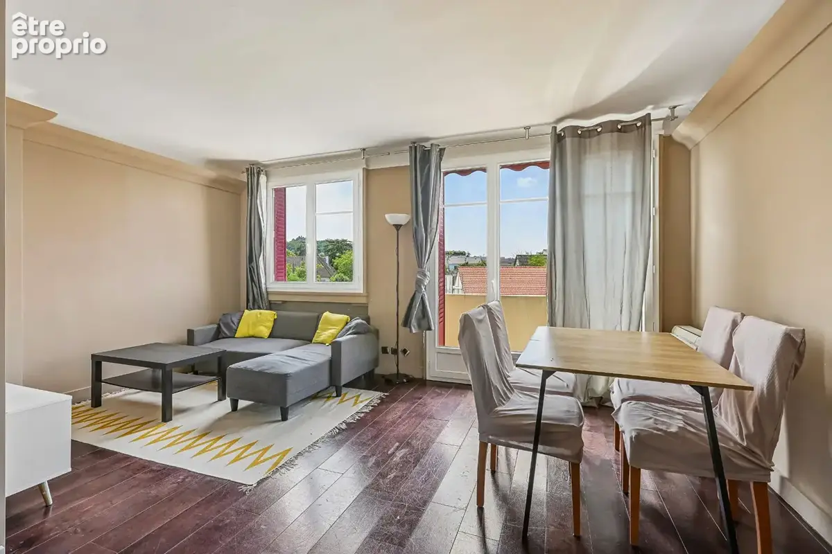 Appartement à NANTERRE