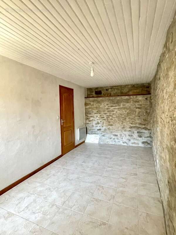 Maison à LAURE-MINERVOIS