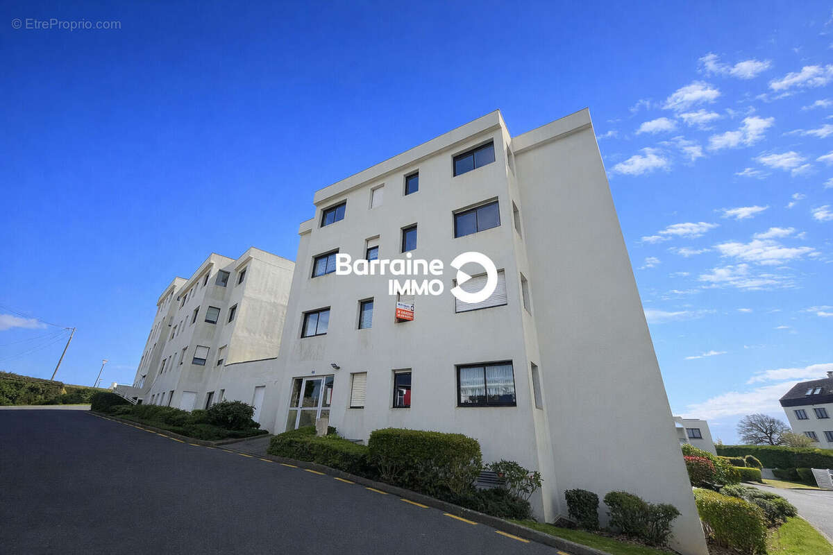 BREST FORESTOU - VENTE d'un appartement T4 de 85.10 m² - Ascenseur - Terrasse 14.4 m² - Vue mer - Garage - Parking - photo 3
