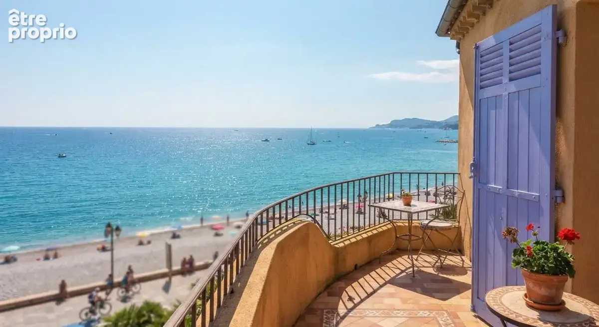 Photo Autres à Villeneuve-Loubet au prix de 5 000 000€