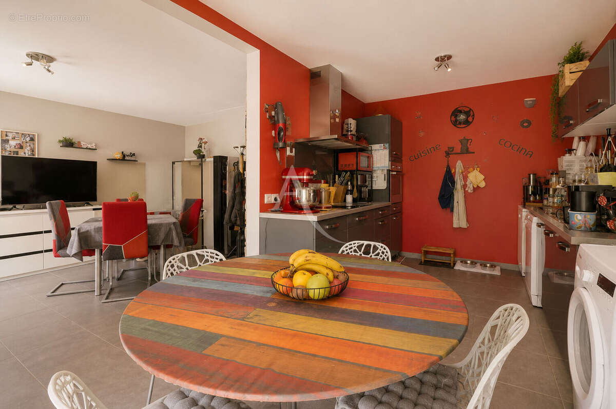 Appartement à MARSEILLE-12E