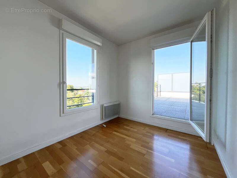 Appartement 77 m² à Quincy-Sous-Senart  - photo 9
