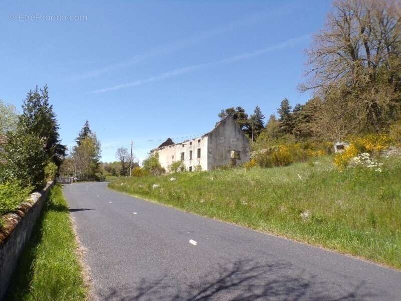 Dpt Lozère (48), à vendre ROCLES Idéal investisseur terrain viabilisé 1078m² environ - photo 4