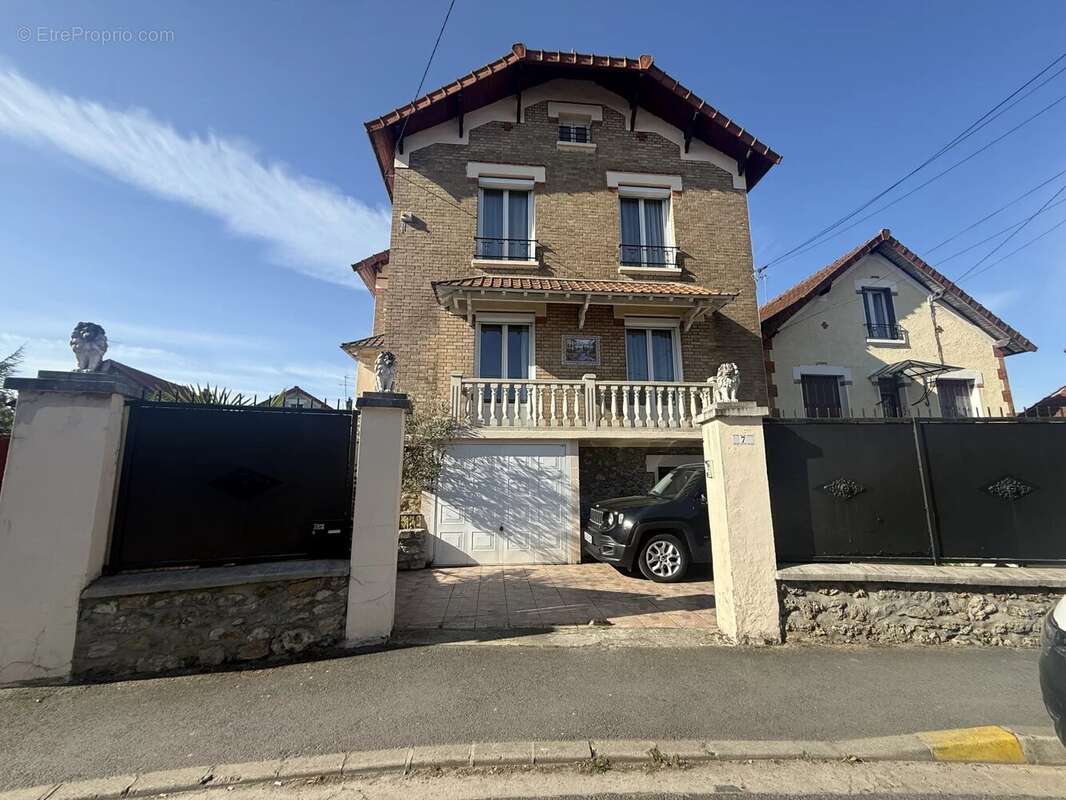 Maison à CHELLES