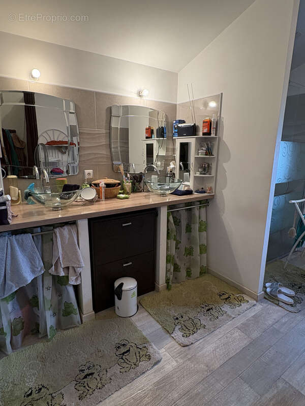 Maison à AMBRIERES-LES-VALLEES