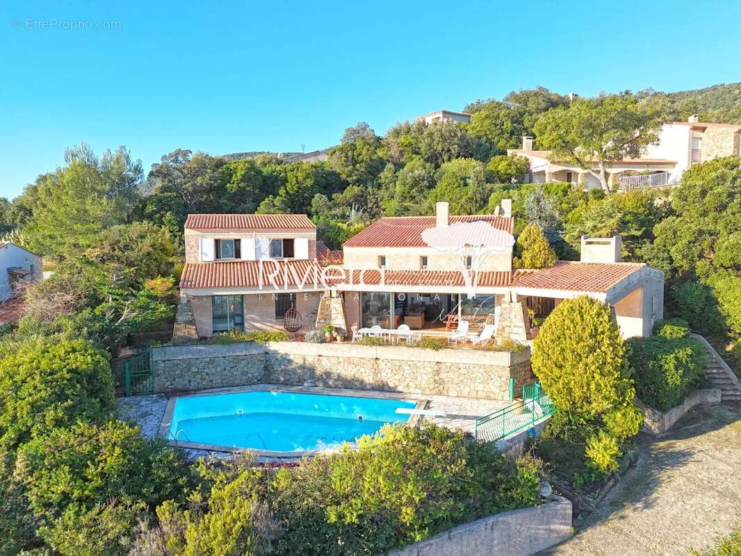 Maison à CAVALAIRE-SUR-MER