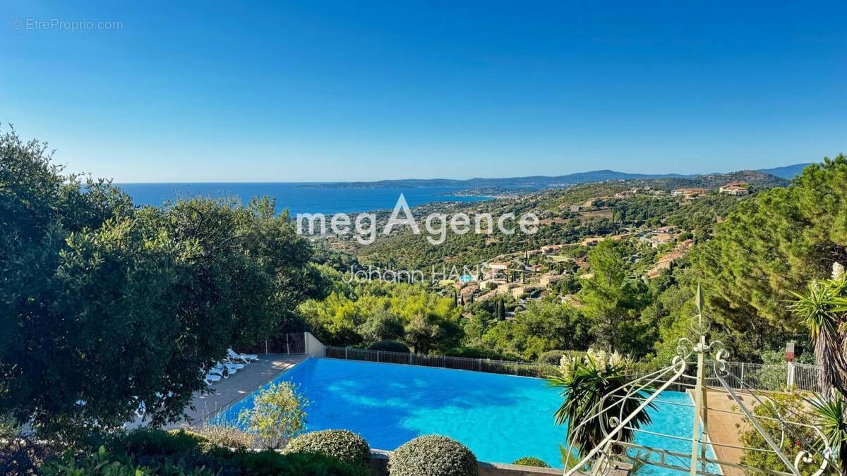 Appartement à ROQUEBRUNE-SUR-ARGENS
