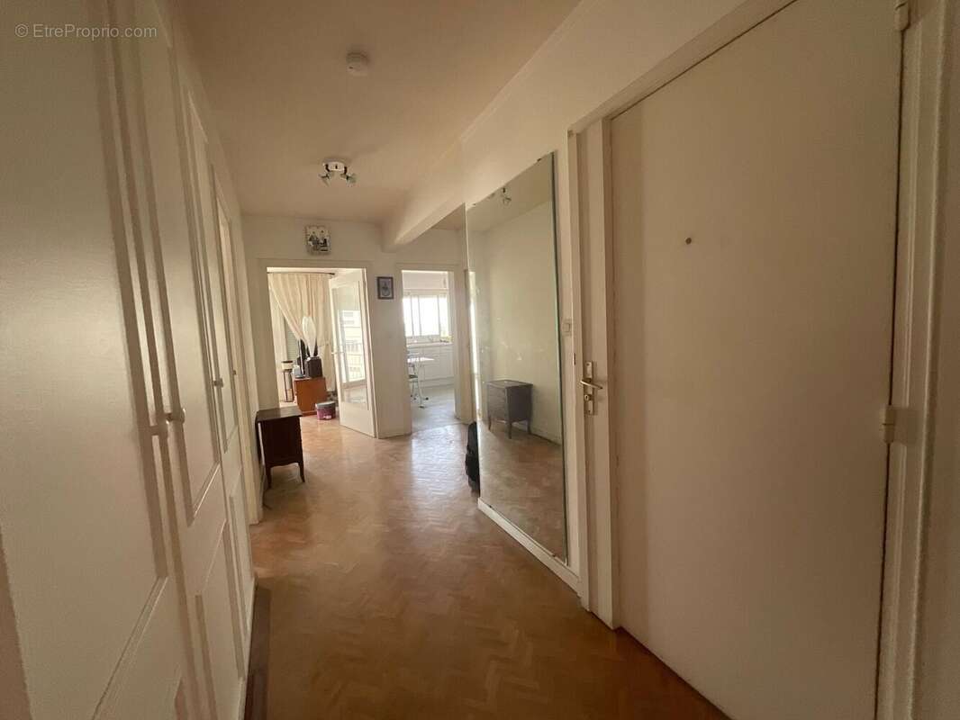 Appartement 87 m² à Tours  - photo 3