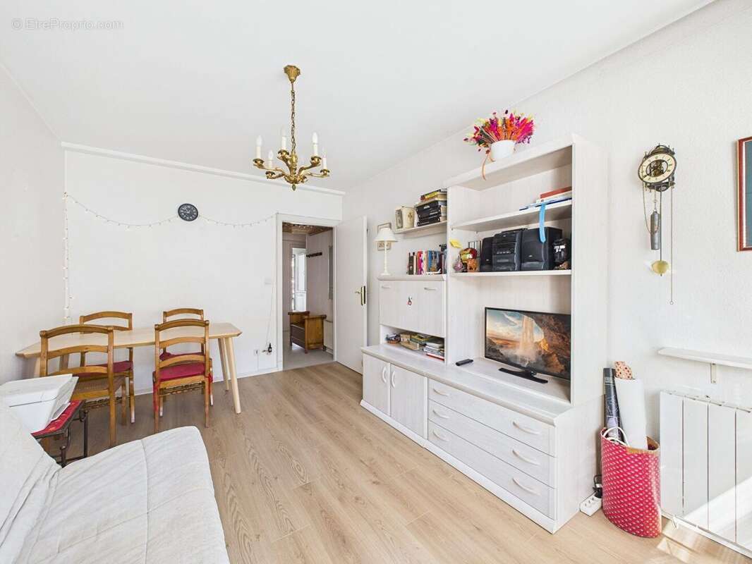 F2 de 39.66 m² avec un balcon de 7.58 m² en vente rue Stenger-Bachmann - photo 4