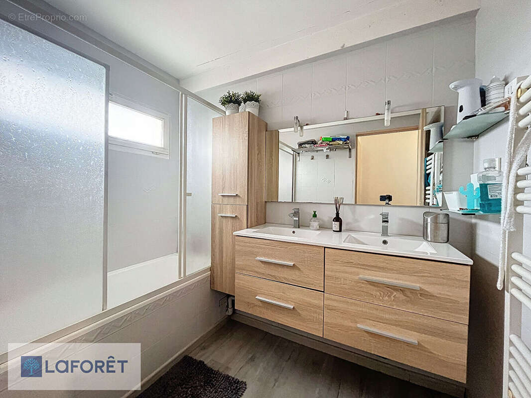 Maison à LE MEE-SUR-SEINE