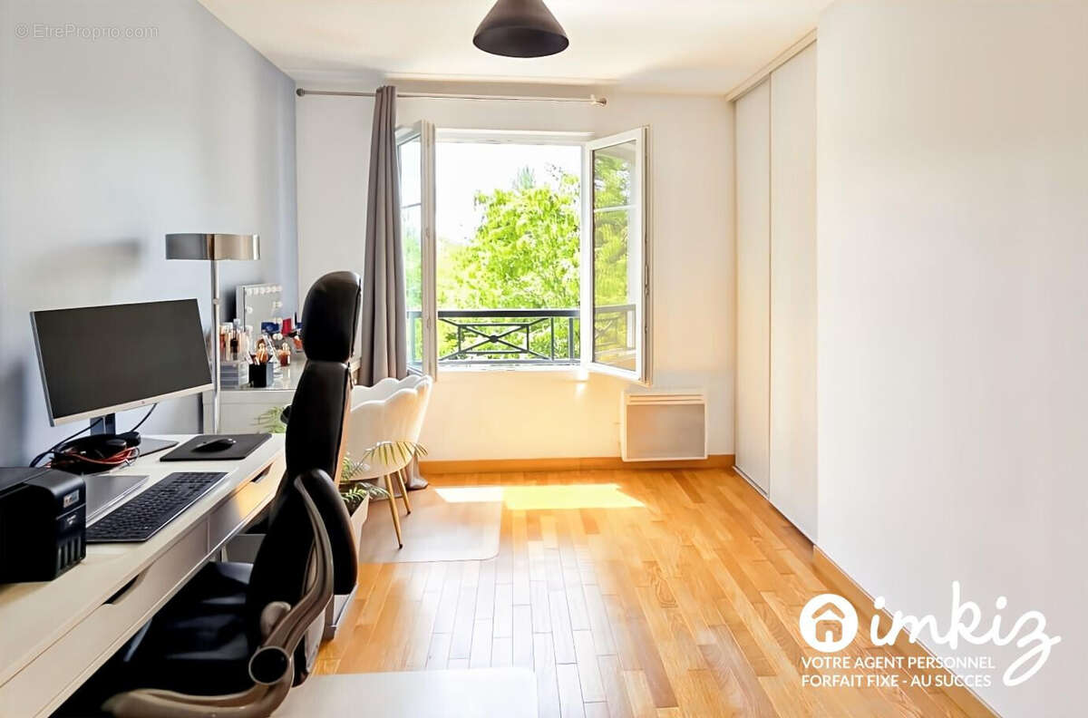 Appartement à EMERAINVILLE