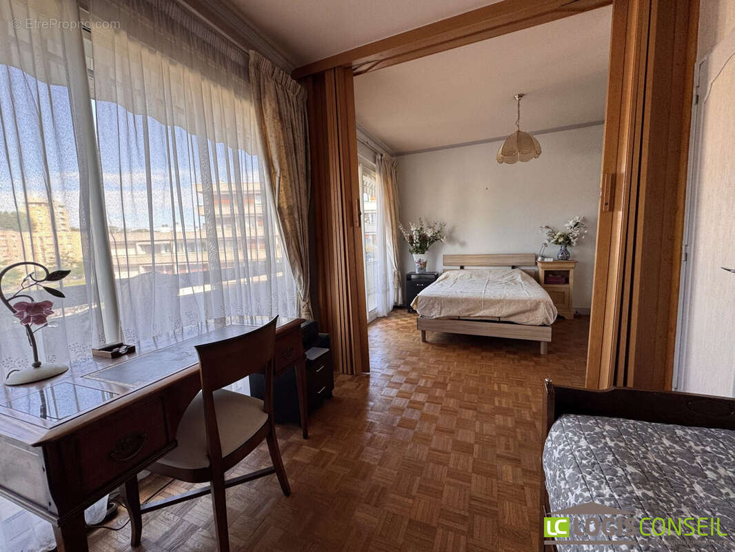 Appartement à CHATENAY-MALABRY