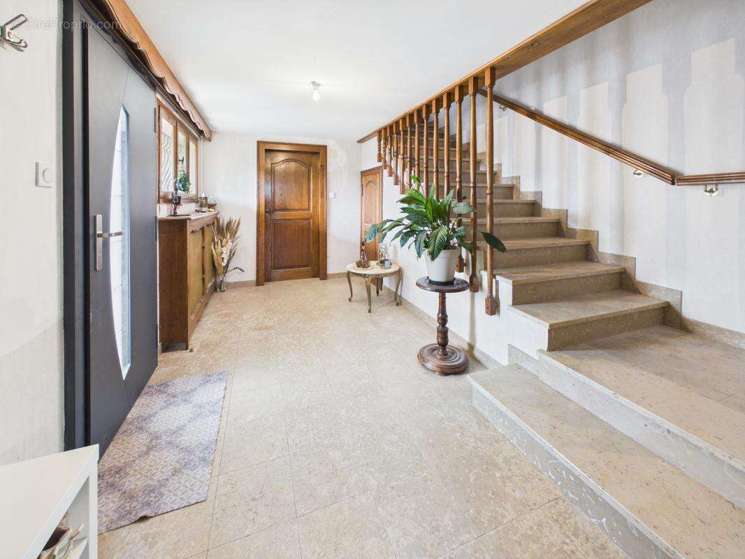 Maison à FEY-EN-HAYE