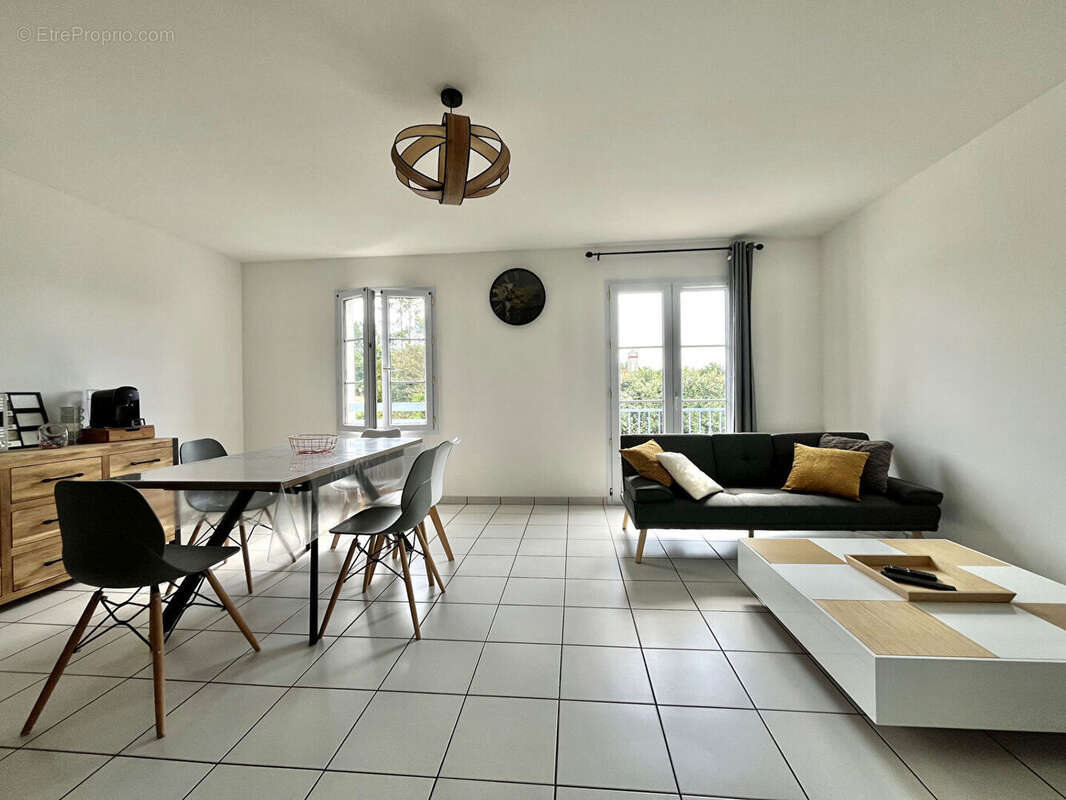 Maison à BOIS-DE-CENE