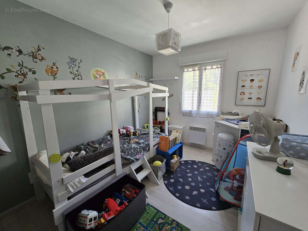 Maison 79 m² à Saint-Sylvestre-Pragoulin  - photo 8