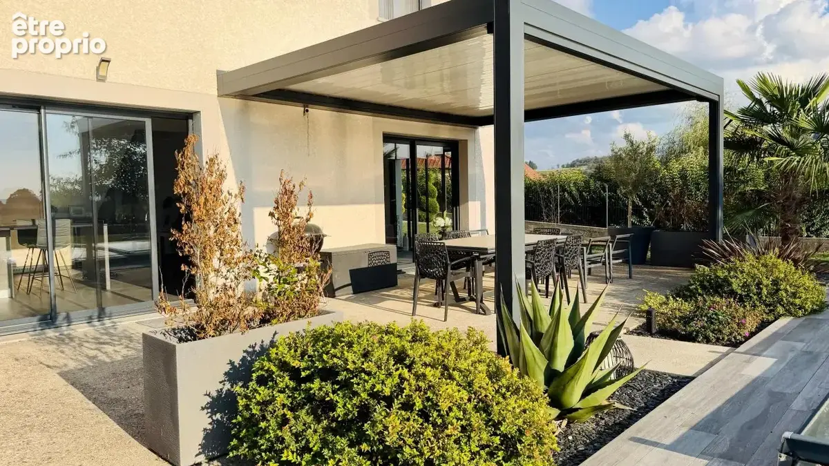 Maison À Vendre - Montferrat – Maison contemporaine avec piscine et vue dégagée - photo 13