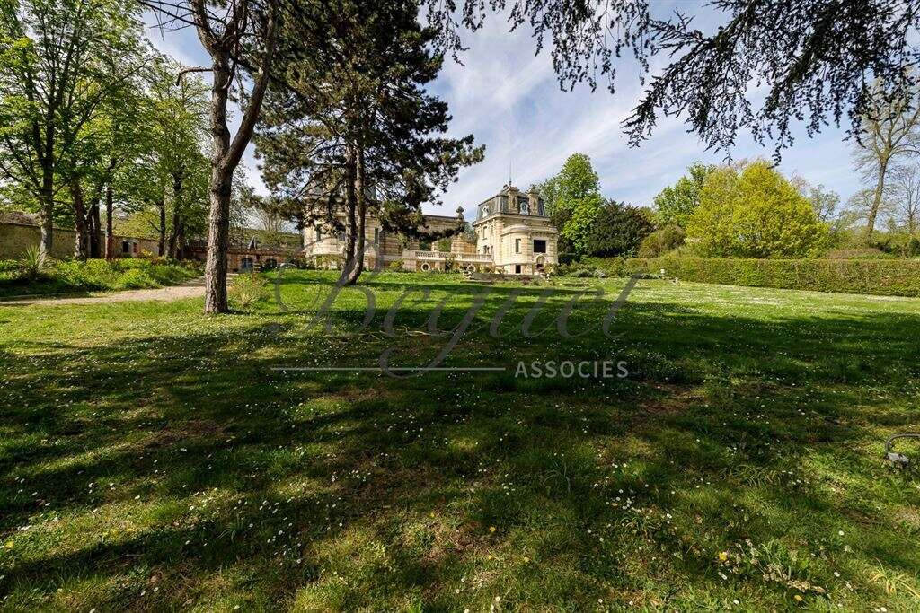Maison à LOUVECIENNES