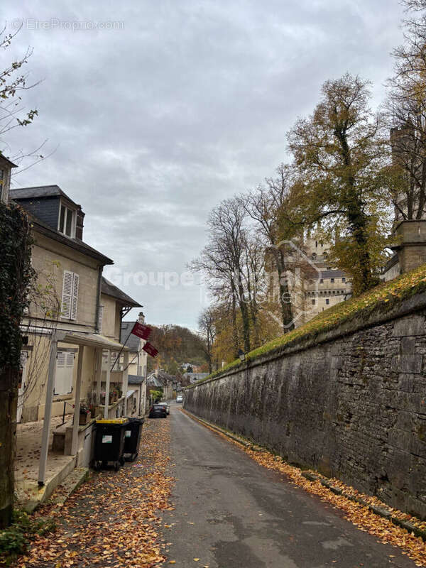 Appartement à PIERREFONDS