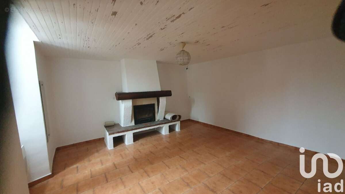 Photo 5 - Maison à LA BASTIDE-DES-JOURDANS