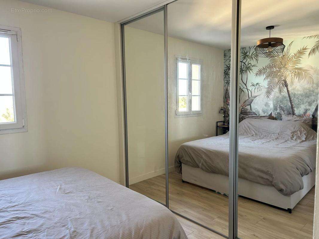 Appartement à MALLEMORT