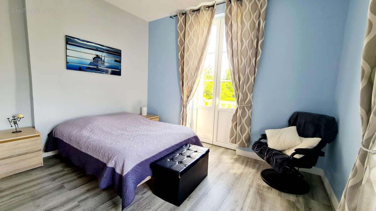 Maison à PONT-L&#039;EVEQUE