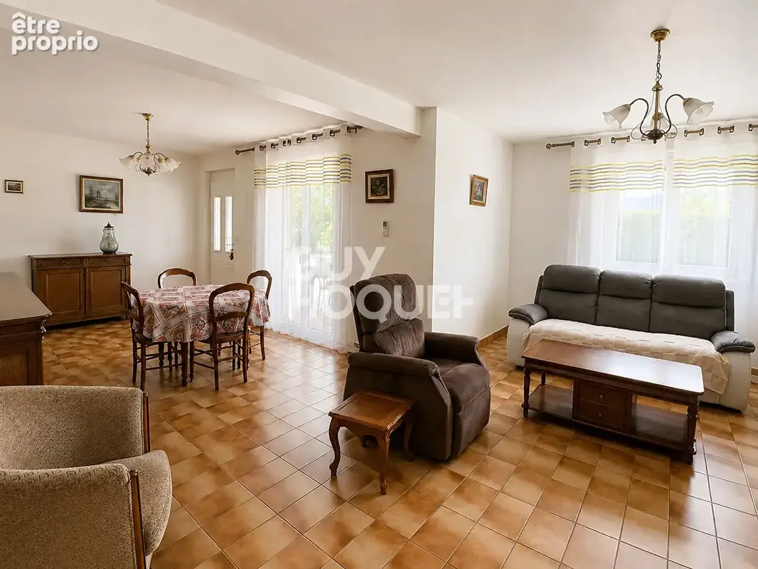 Maison familiale de 7 pièces et 154,84 m² - Aix-les-Bains - Terrain de 1 689 m² - photo 5
