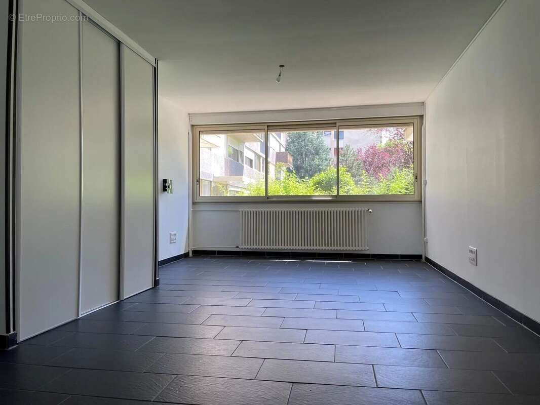 Appartement 62 m² à Saint-Etienne  - photo 2