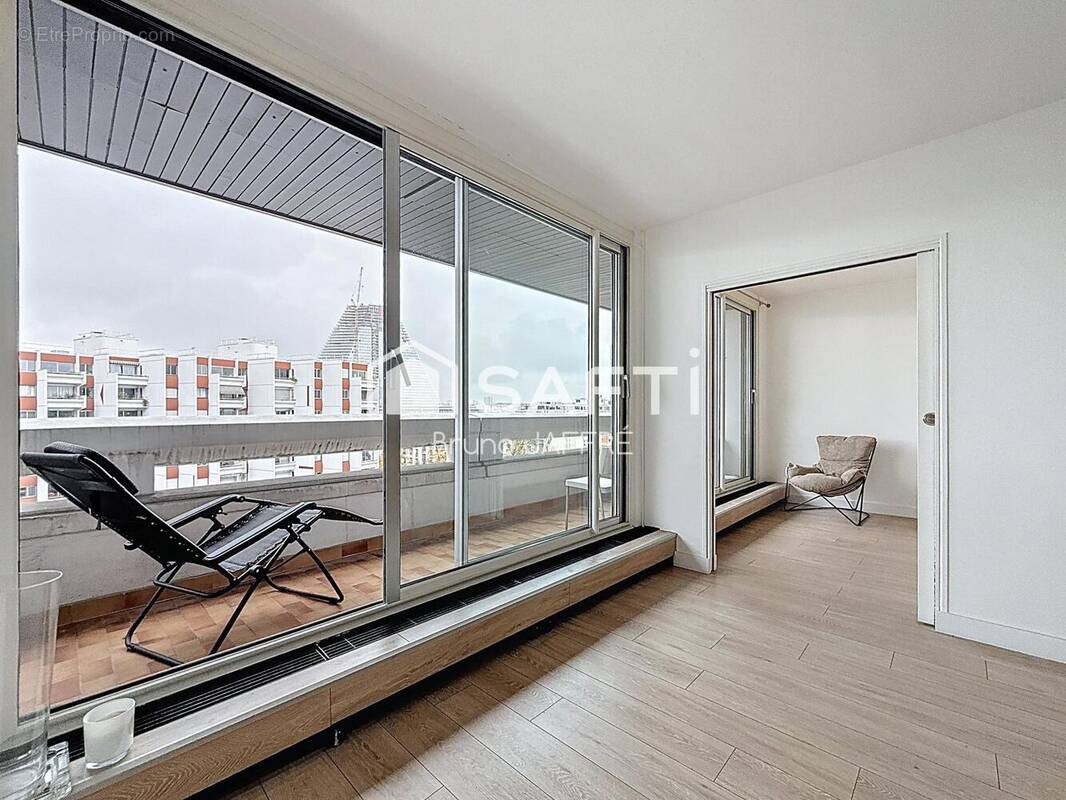 Photo 1 - Appartement à PARIS-15E