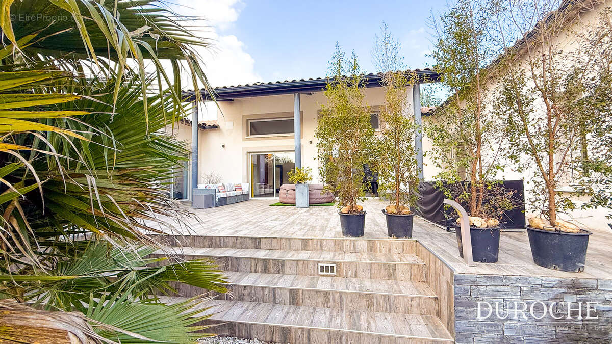 Maison à CASTILLON-DU-GARD