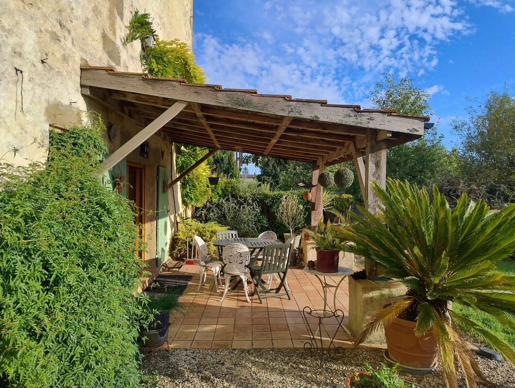 Maison à BOURDELLES