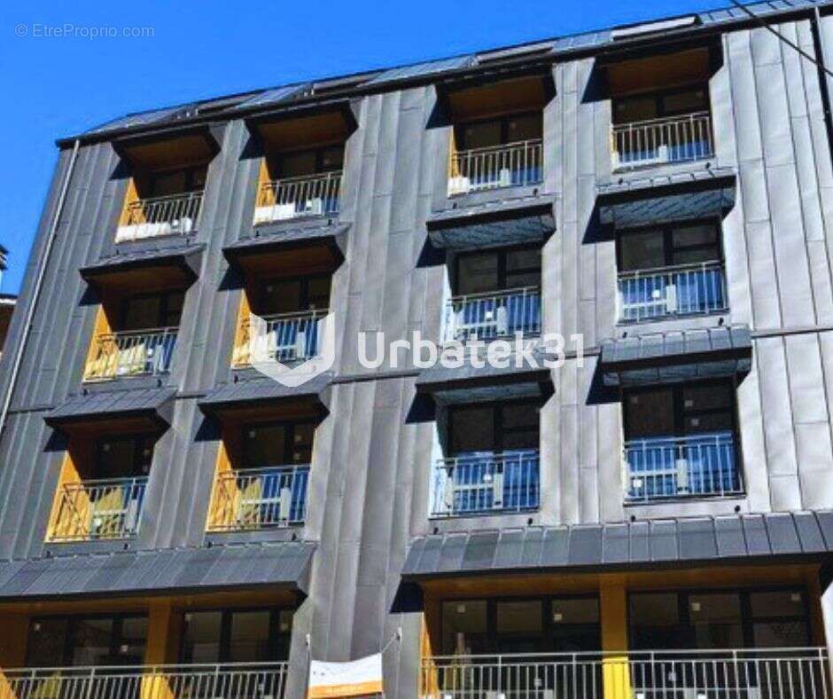 Appartement T1/T2 à aménager centre ville - AX-LES-THERMES - photo 2