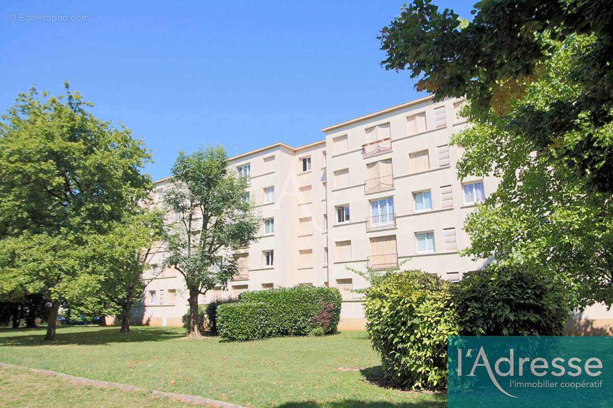 Appartement à VIRY-CHATILLON