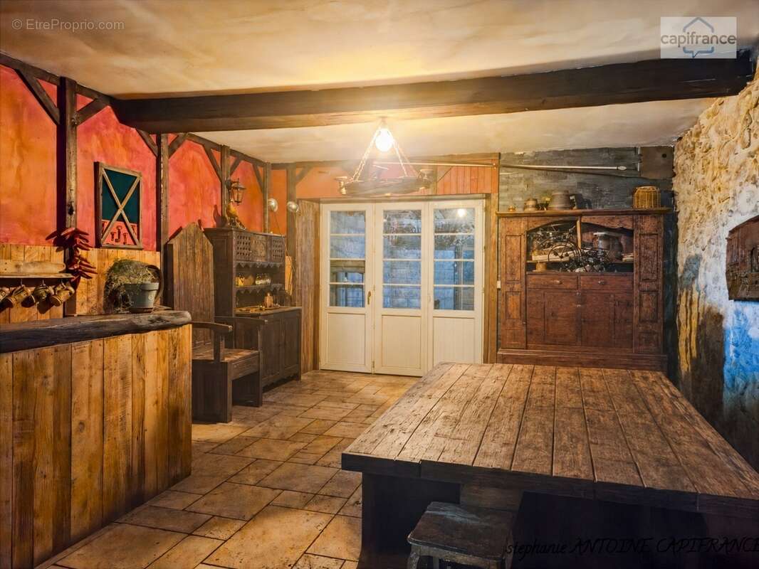 Puyoô – maison de caractère de 188,83 m², 5 chambres, grange d’environ 300 m² et terrain de 1 198 m² – 245 000 € - photo 11