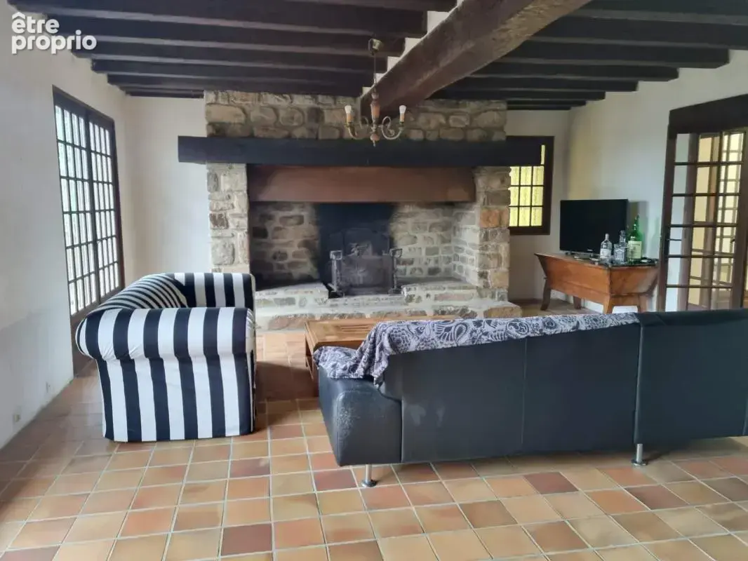Albussac- Beynat -Grande maison sur 3000 m2 terrain - photo 9