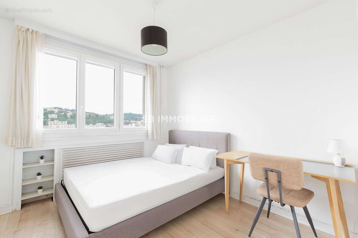 Photo 3 - Appartement à SAINT-ETIENNE