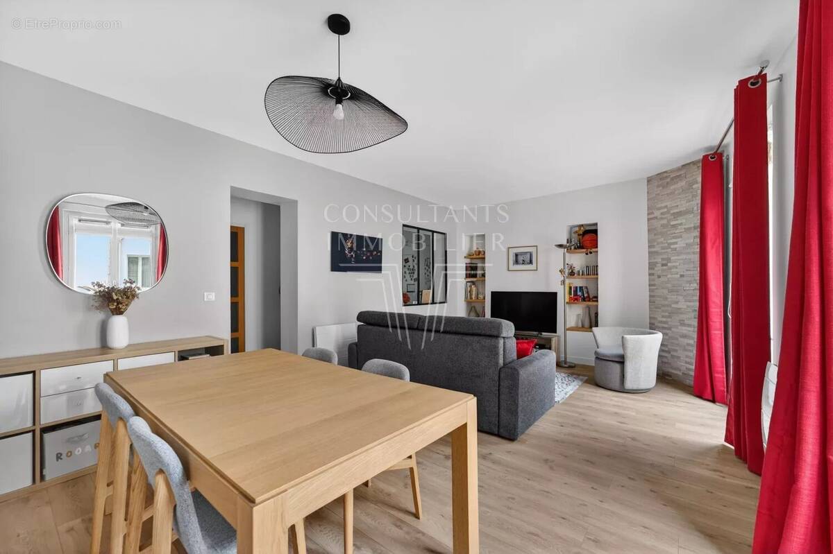 Appartement à PARIS-15E