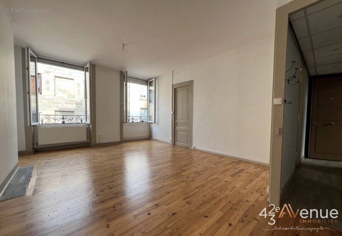Appartement à SAINT-ETIENNE
