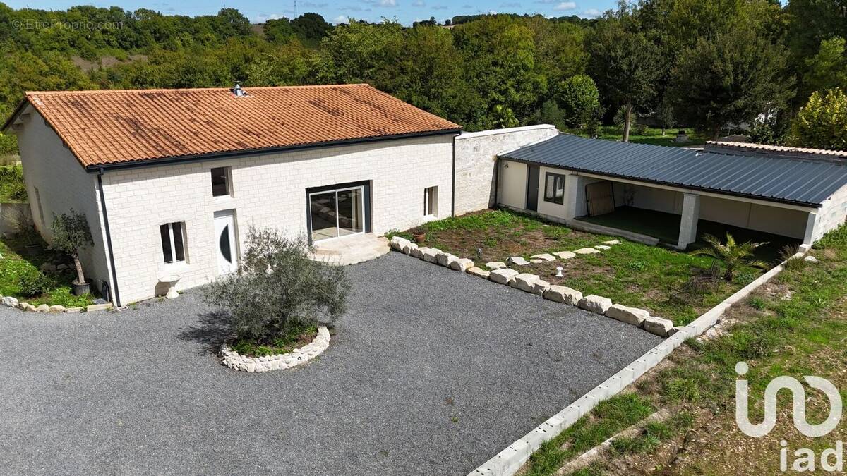 Photo 1 - Maison à GOND-PONTOUVRE