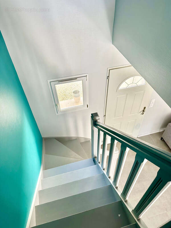 Maison à vendre de 4 chambres, 115m² de 2005 pièces VIVY (49680) - photo 11