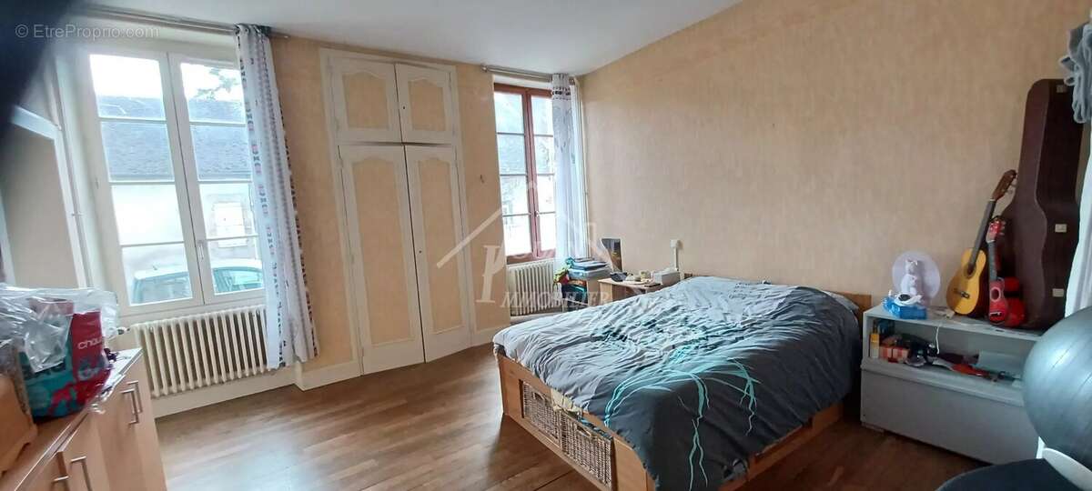 Maison à SAINT-MENOUX