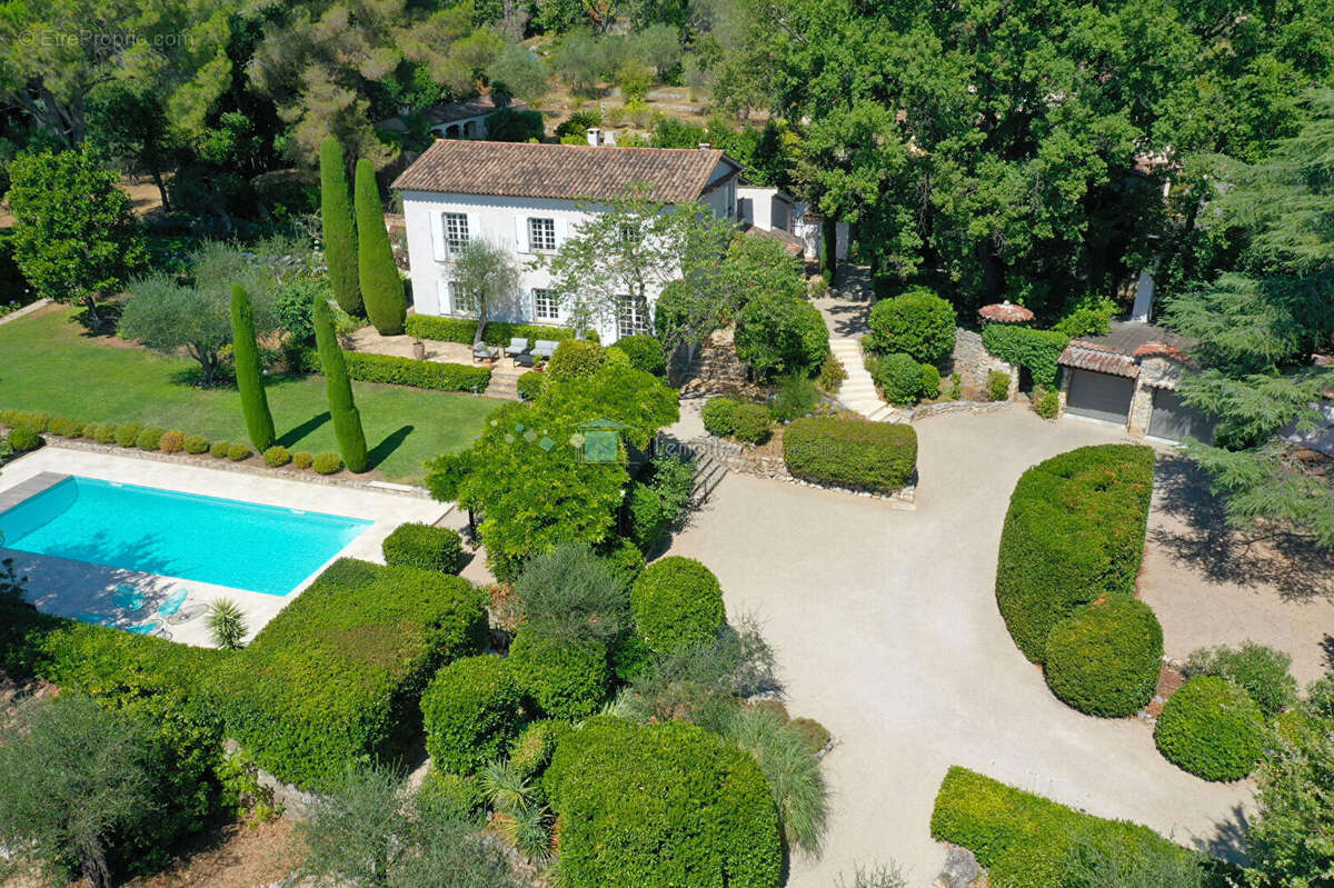 Maison à SPERACEDES