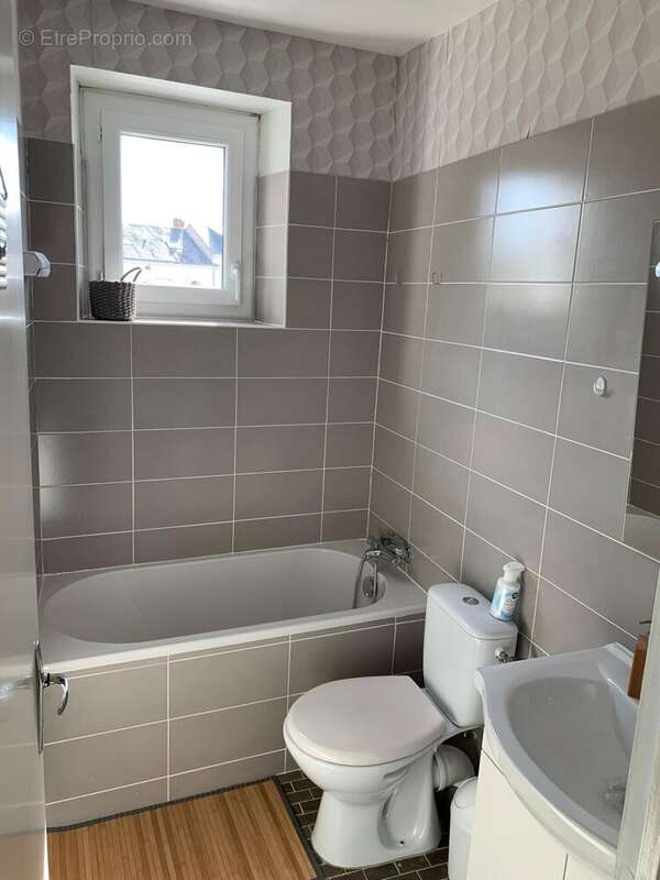 Maison 93 m² à Ecueille  - photo 7