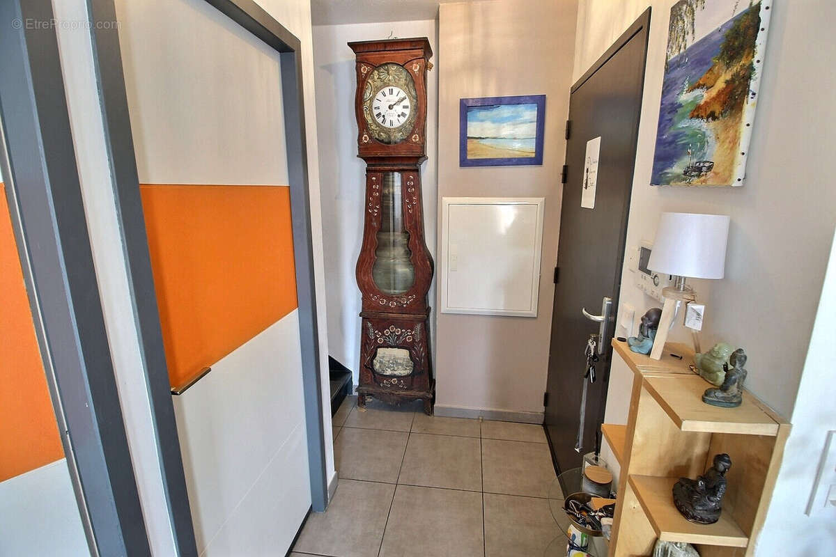 Appartement duplex t4 de 85 m² avec 2 terrasses et garage - photo 4