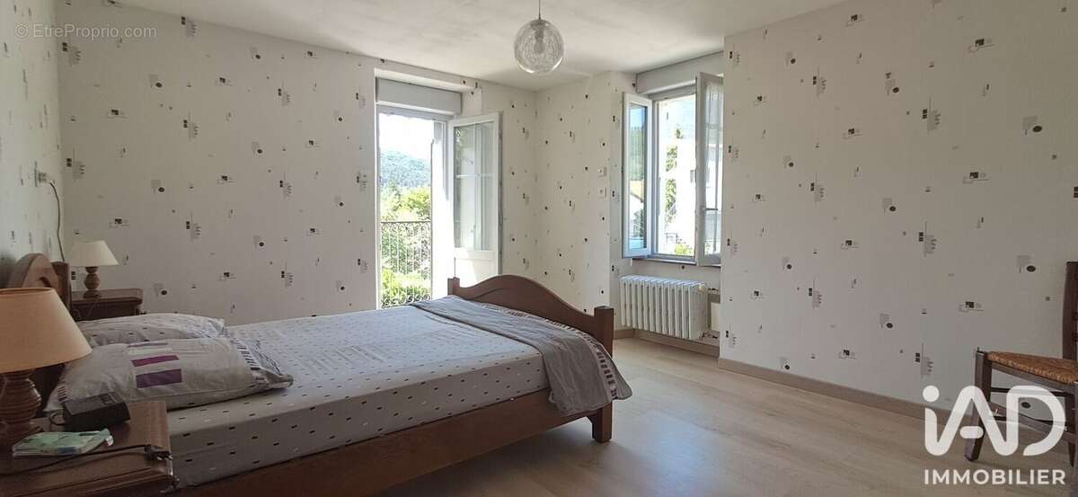 Maison 140 m² à Recoubeau-Jansac  - photo 8