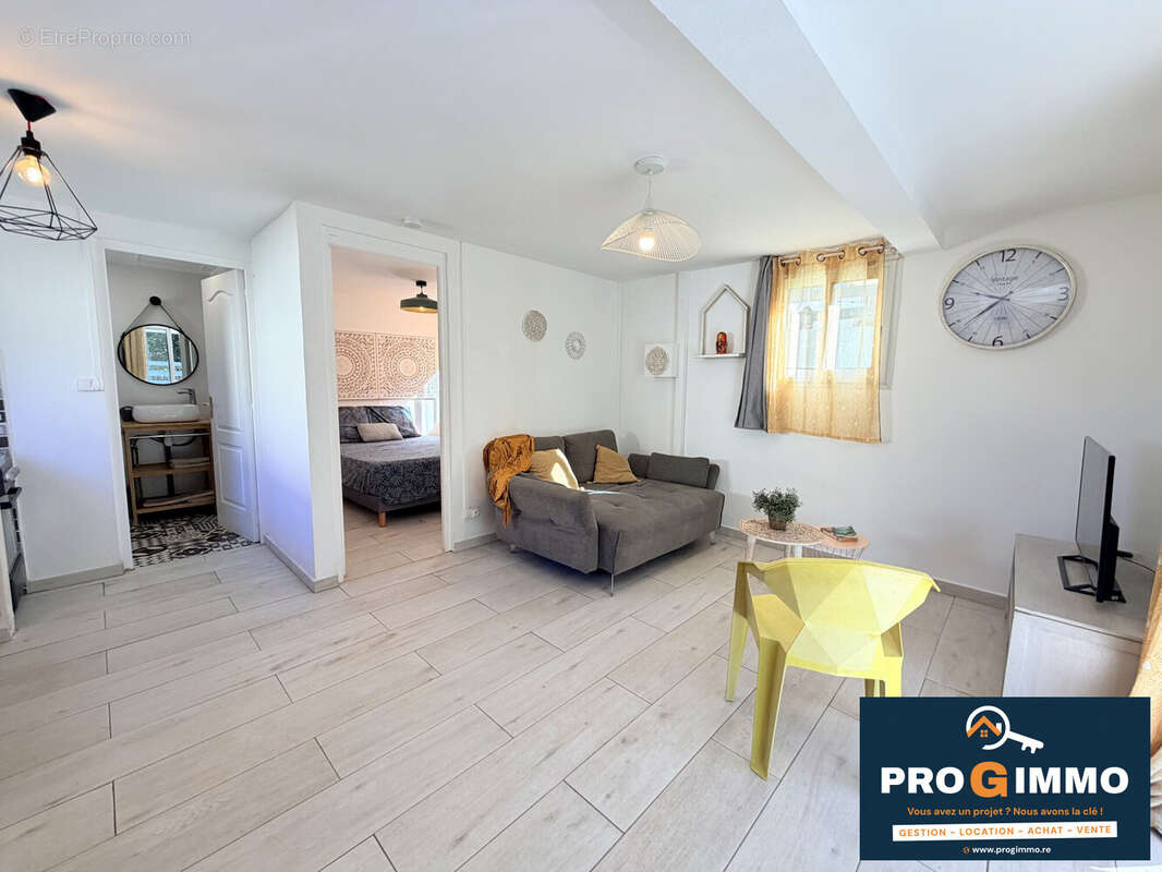Salon Bungalow 1  - Maison à ENTRE-DEUX