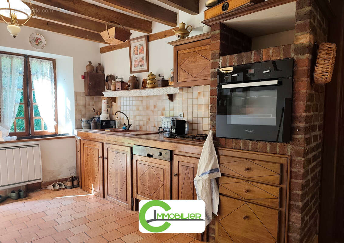 Maison à SEMUR-EN-VALLON