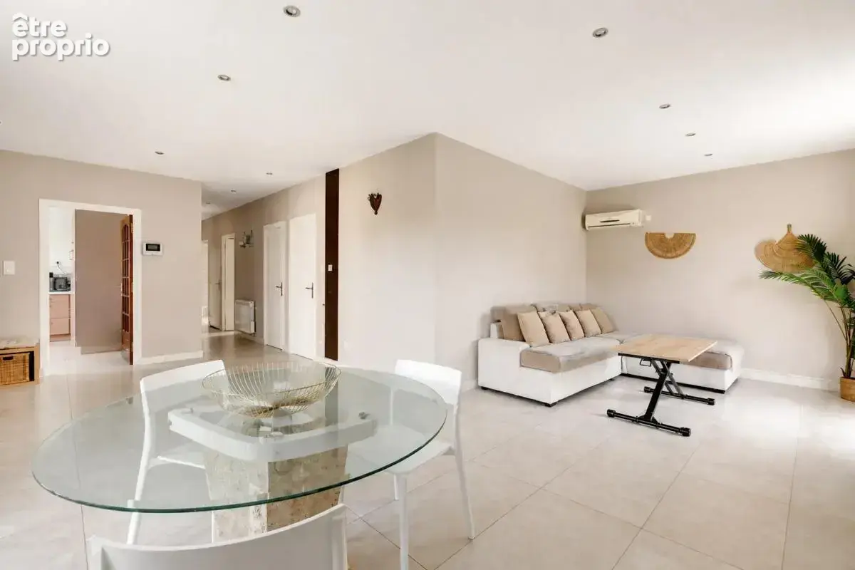 Maison de 4 pièces de 151 m² à Meyzieu - photo 7
