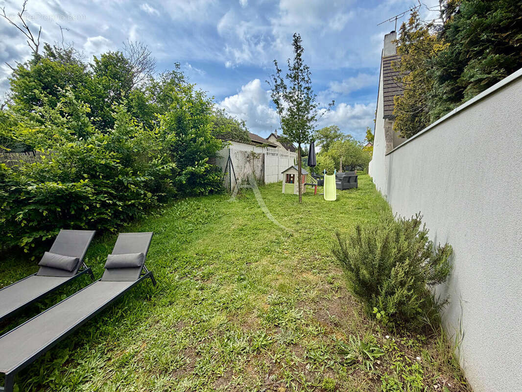 Appartement à PIERRELAYE