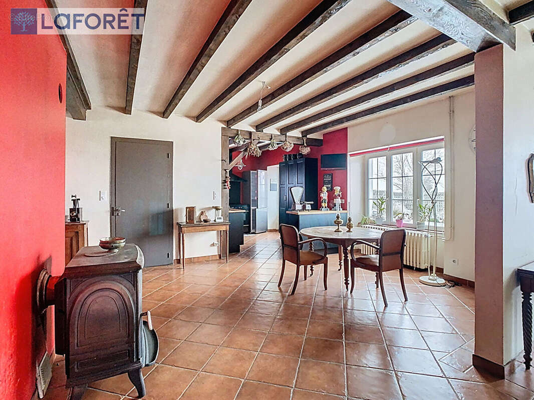 Maison à COIFFY-LE-HAUT