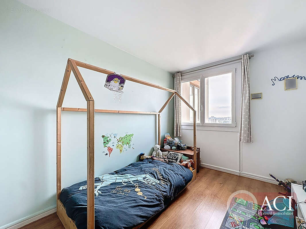 Appartement à EPINAY-SUR-SEINE